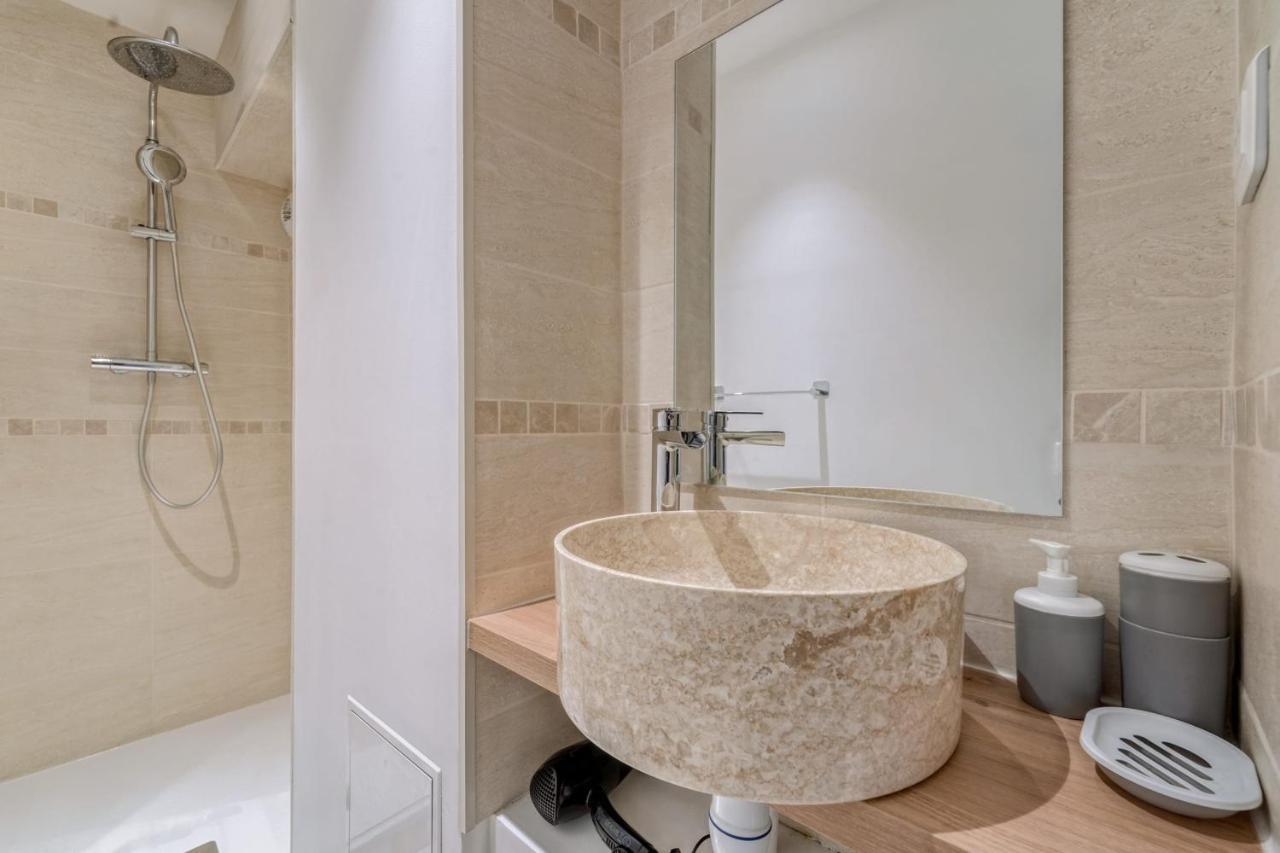 Beautiful Apartement With 2 Bedrooms In Paris Centre Экстерьер фото